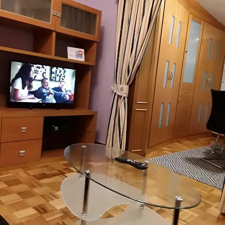 Apartamento Centro アパート ヒホン