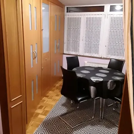 アパート Apartamento Centro ヒホン